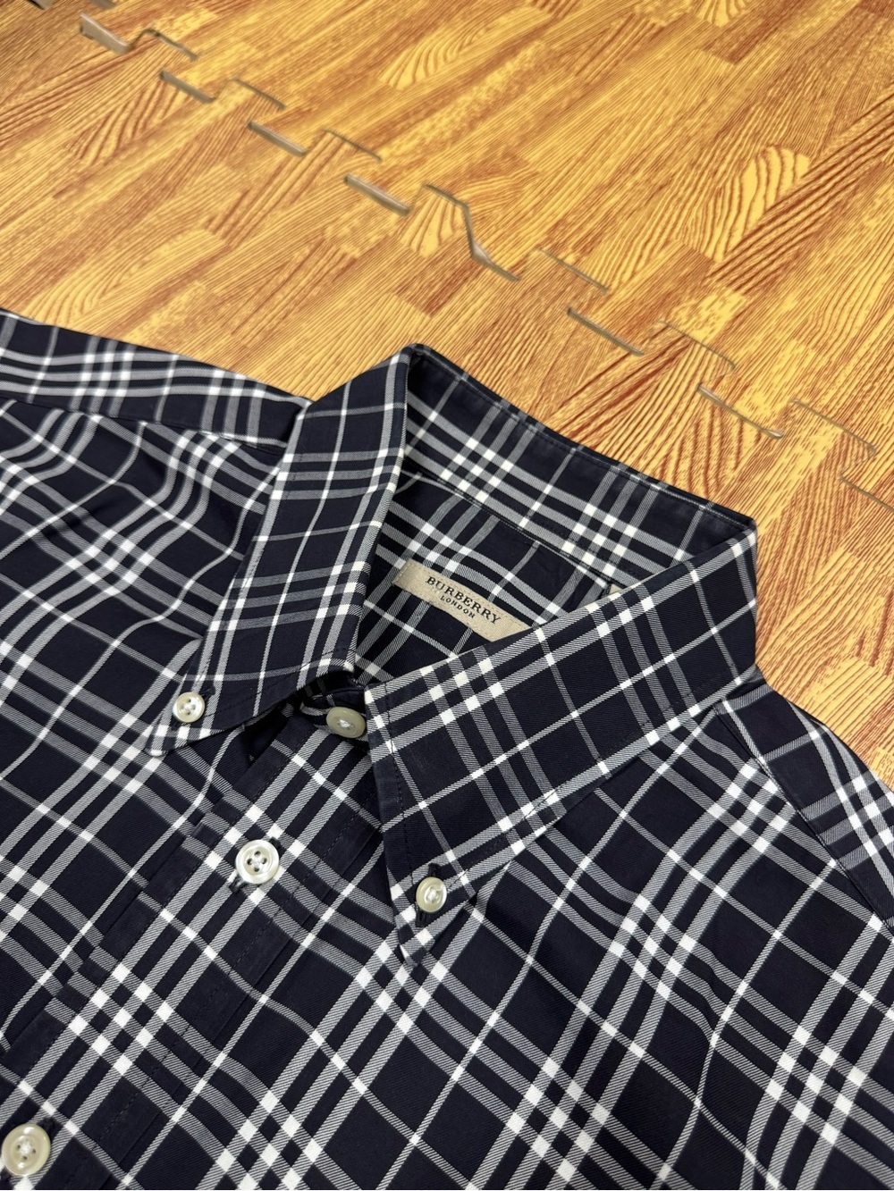 BURBERRY London Nova Check Shirt Men's L Button Down Plaid Made In USA Dress